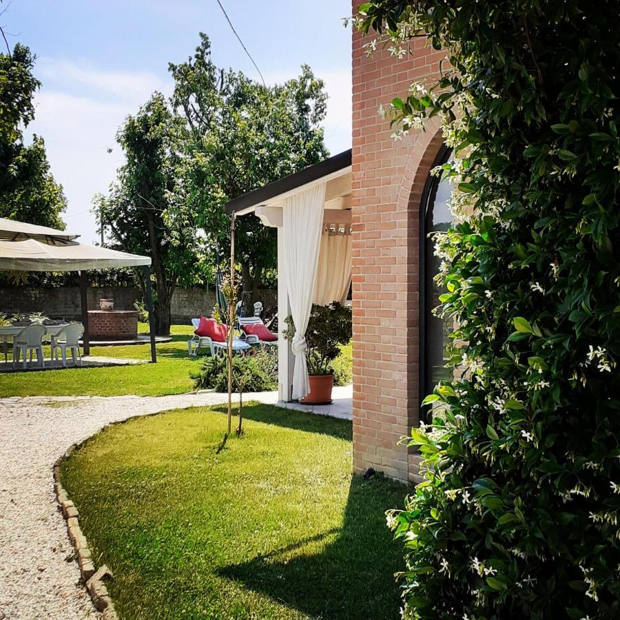 Alice'S Room By Casolare Isabella Ponsacco Exterior photo