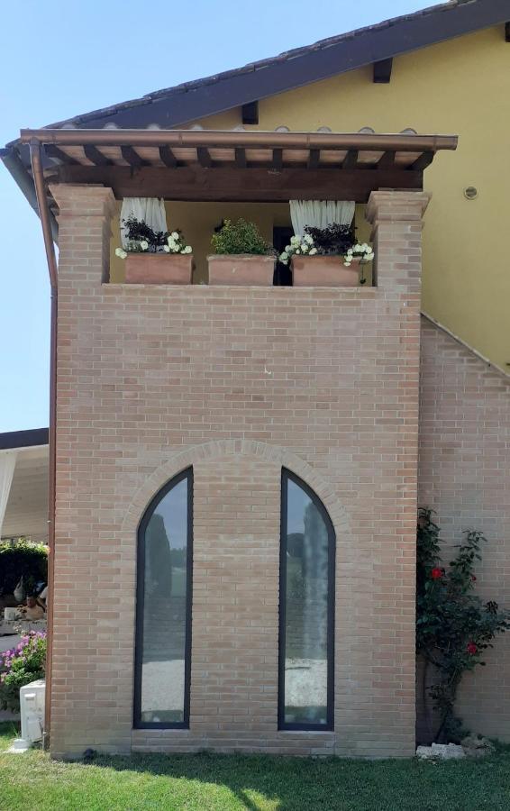 Alice'S Room By Casolare Isabella Ponsacco Exterior photo